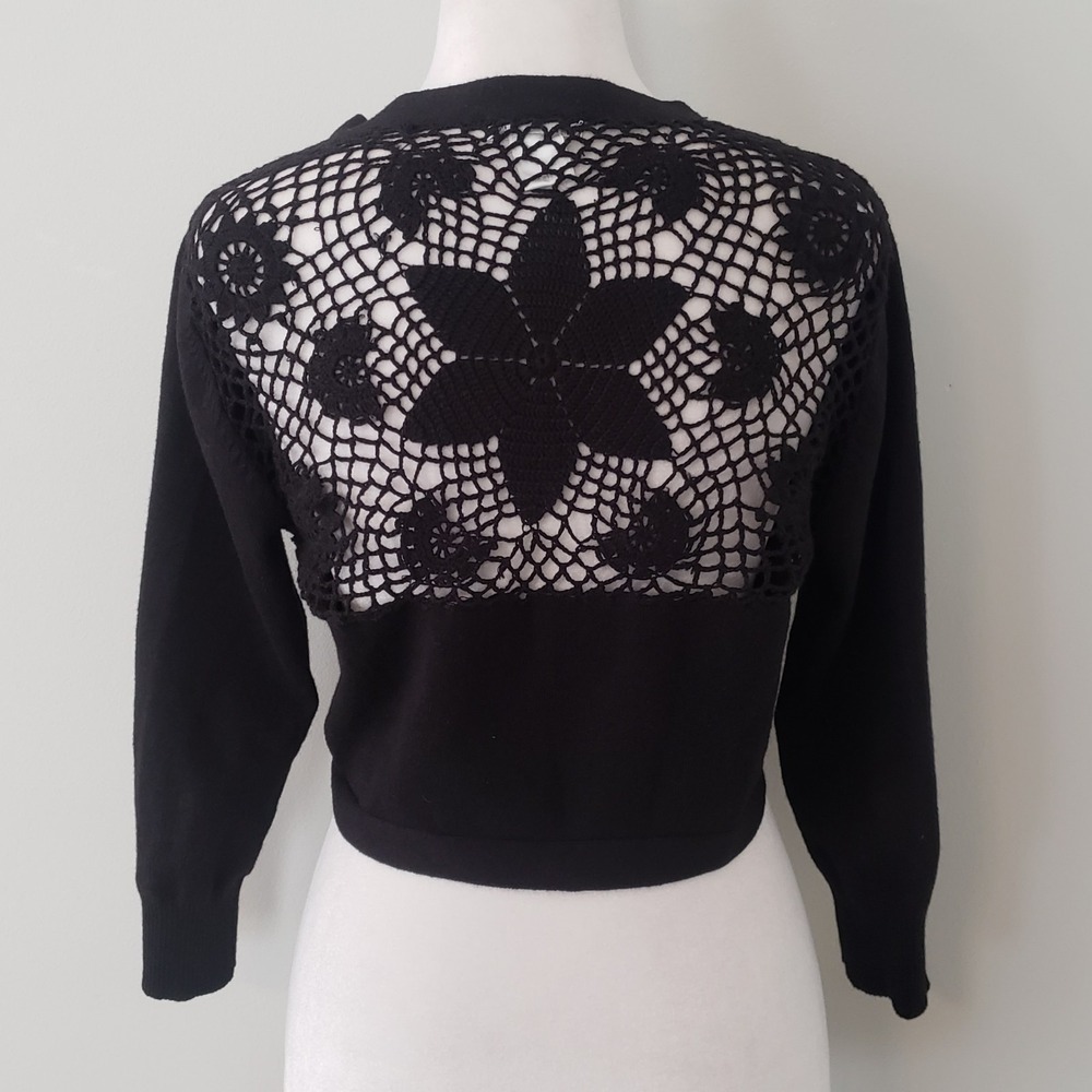 Y2K Cropped Cardigan Sweater MED Whimsigoth Fairy Grunge Boho Open Crochet Back‎